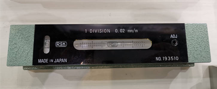 日本rsk<a href='/shuipingyi.htm' class='keys' title='點(diǎn)擊查看關(guān)于水平儀的相關(guān)信息' target='_blank'>水平儀</a>分度值.jpeg 日本rsk水平儀分度值.jpeg