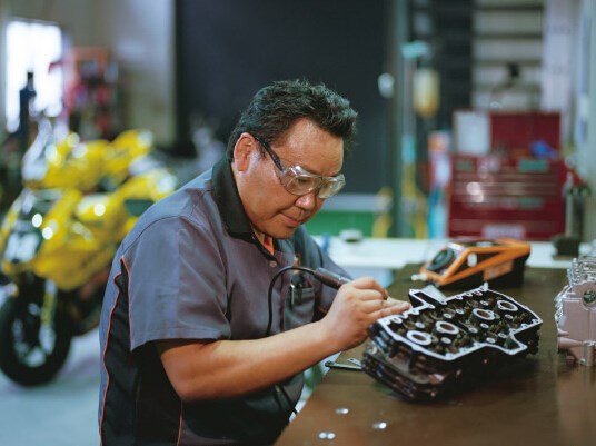 無碳刷電動(dòng)打磨機(jī).jpg 無碳刷電動(dòng)打磨機(jī).jpg